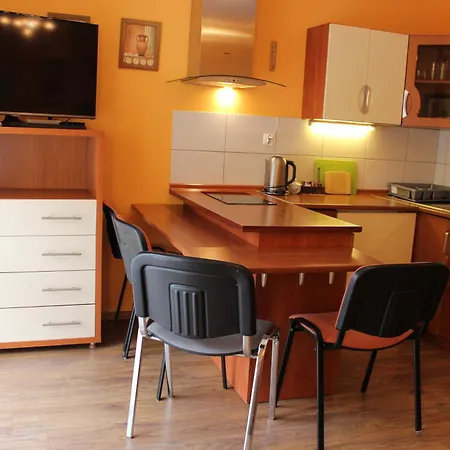 Przy Orliku W Karpaczu Na Osiedlu Skalnym Karpacz