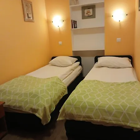 Przy Orliku W Karpaczu Na Osiedlu Skalnym Apartament